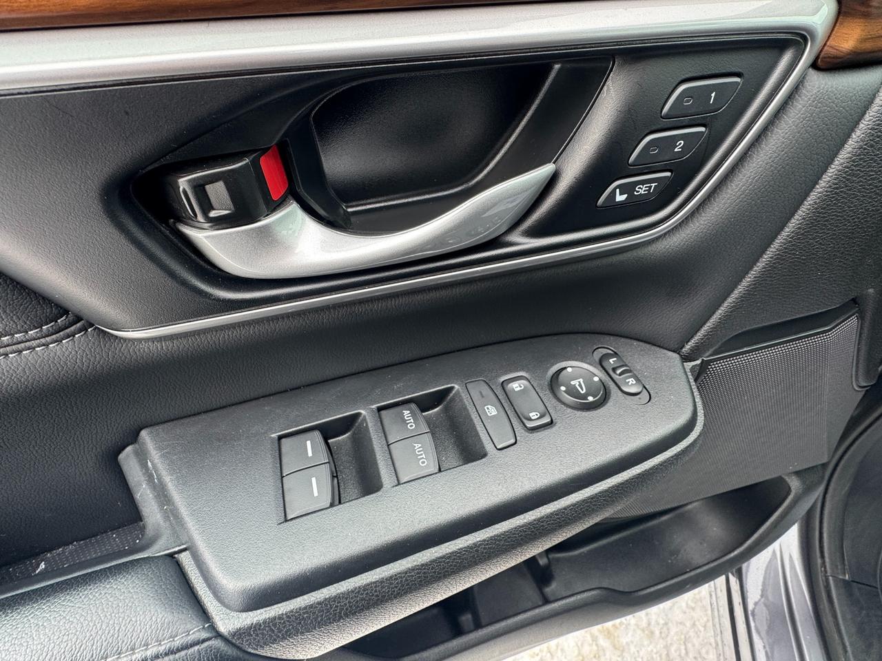 2022 Honda CR-V Touring 4dr All-wheel Drive Photo