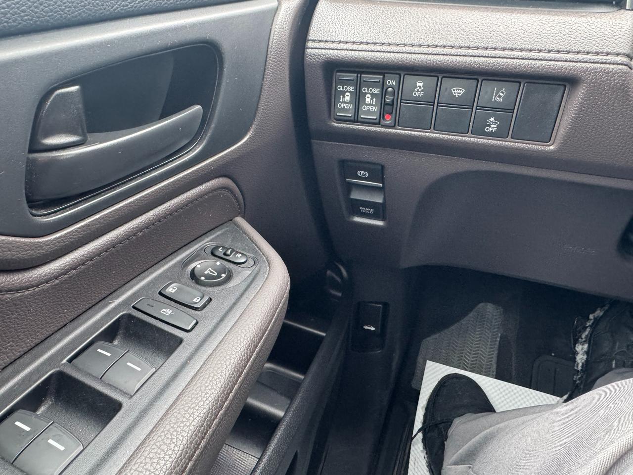 2020 Honda Odyssey EX Passenger Van Photo