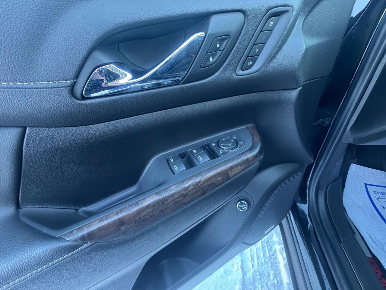 2023 GMC Acadia Denali All-wheel Drive Photo