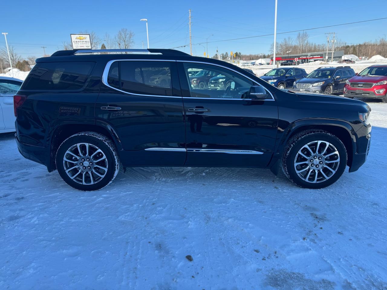 2023 GMC Acadia Denali All-wheel Drive Photo