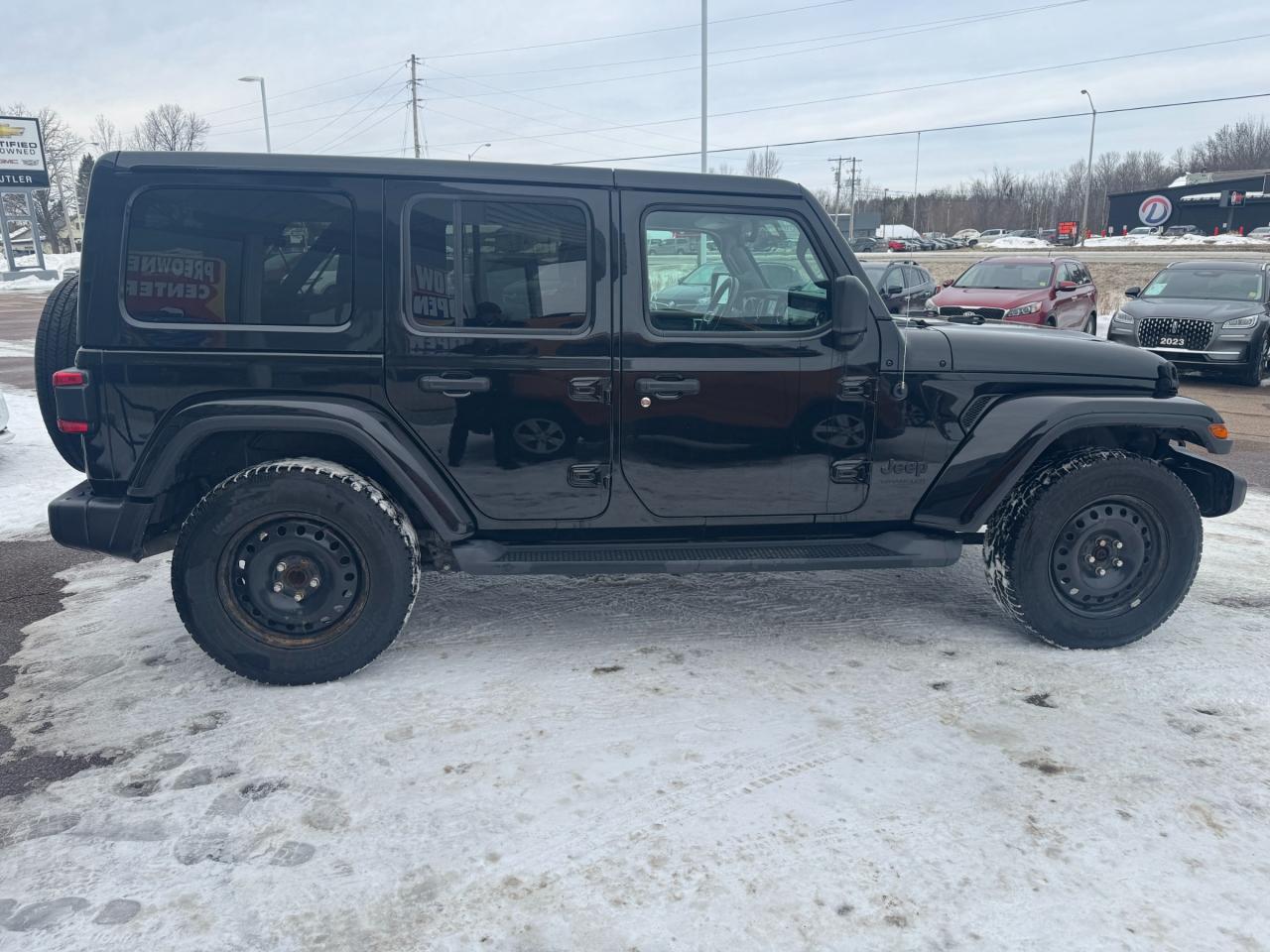 2020 Jeep WRANGLER UNLIMITED Sahara 4dr 4x4 Photo
