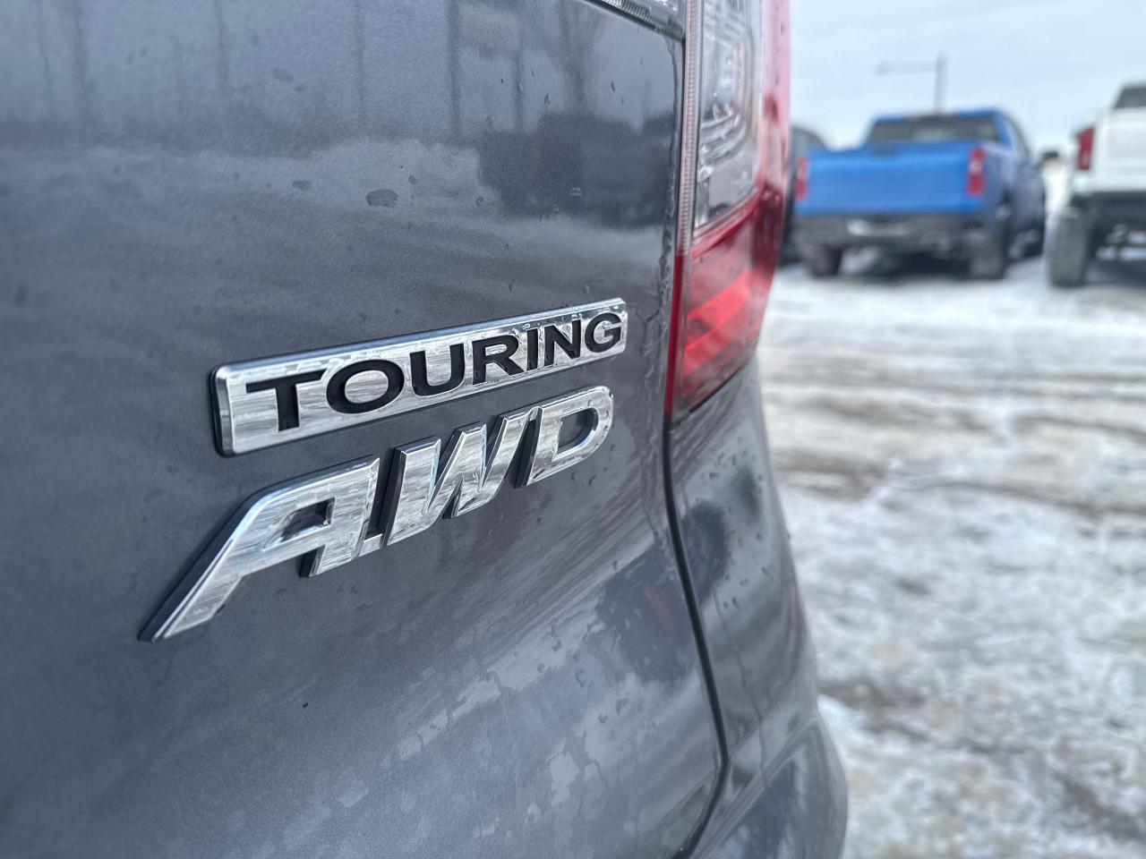 2022 Honda Pilot Touring 7P 4dr All-Wheel Drive Photo