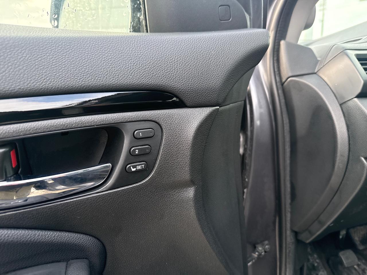 2022 Honda Pilot Touring 7P 4dr All-Wheel Drive Photo