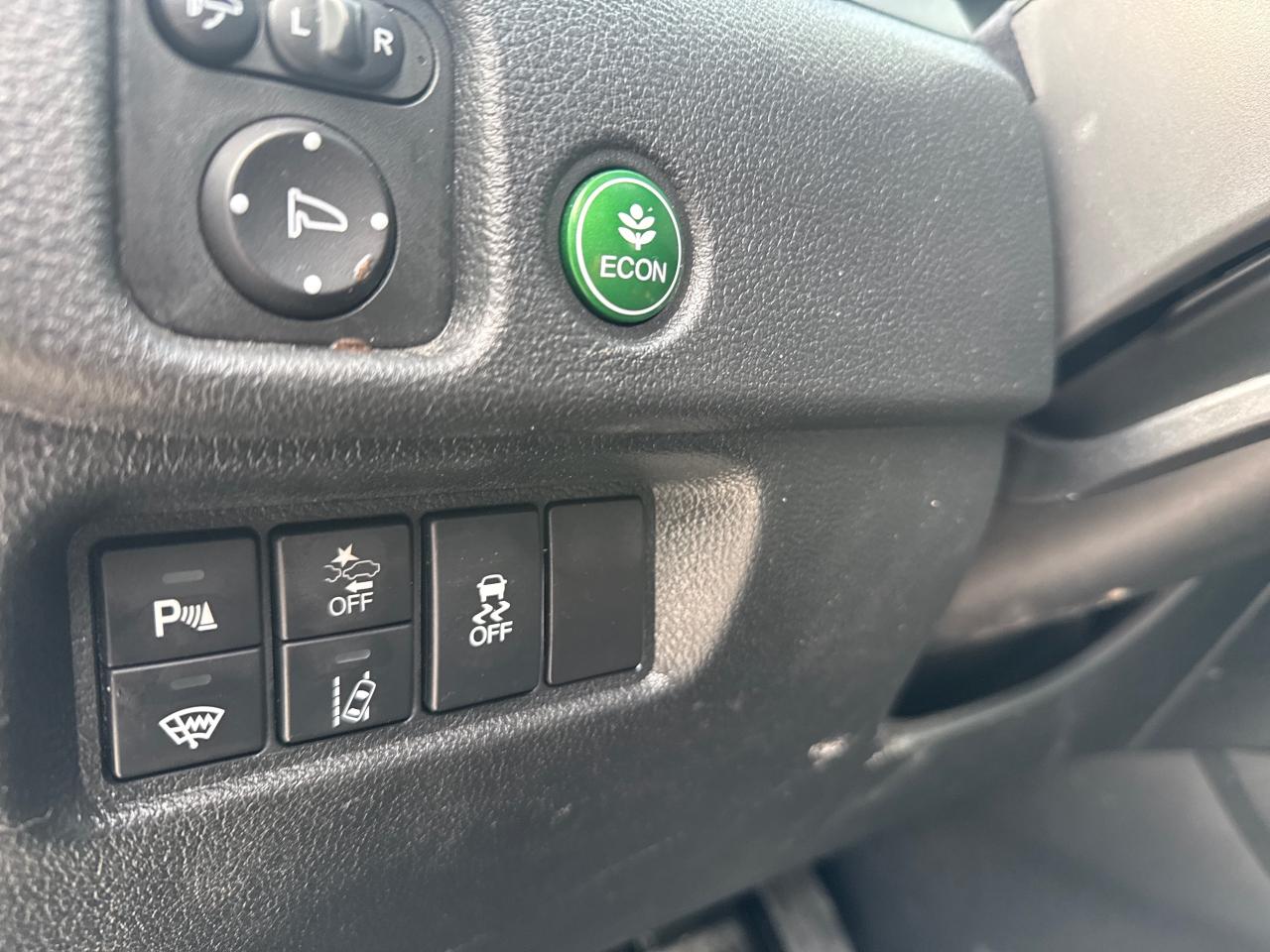 2022 Honda Pilot Touring 7P 4dr All-Wheel Drive Photo