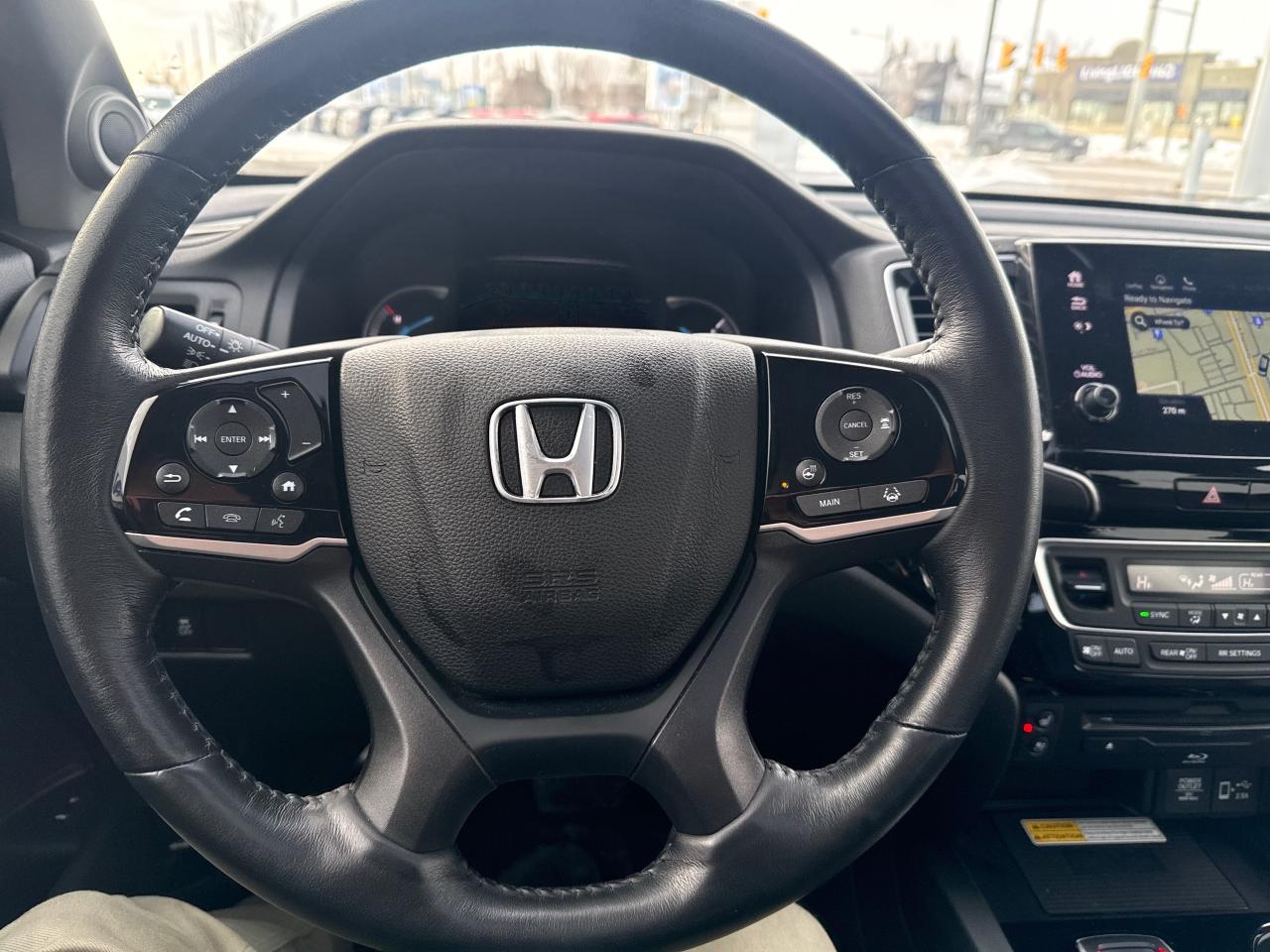 2022 Honda Pilot Touring 7P 4dr All-Wheel Drive Photo