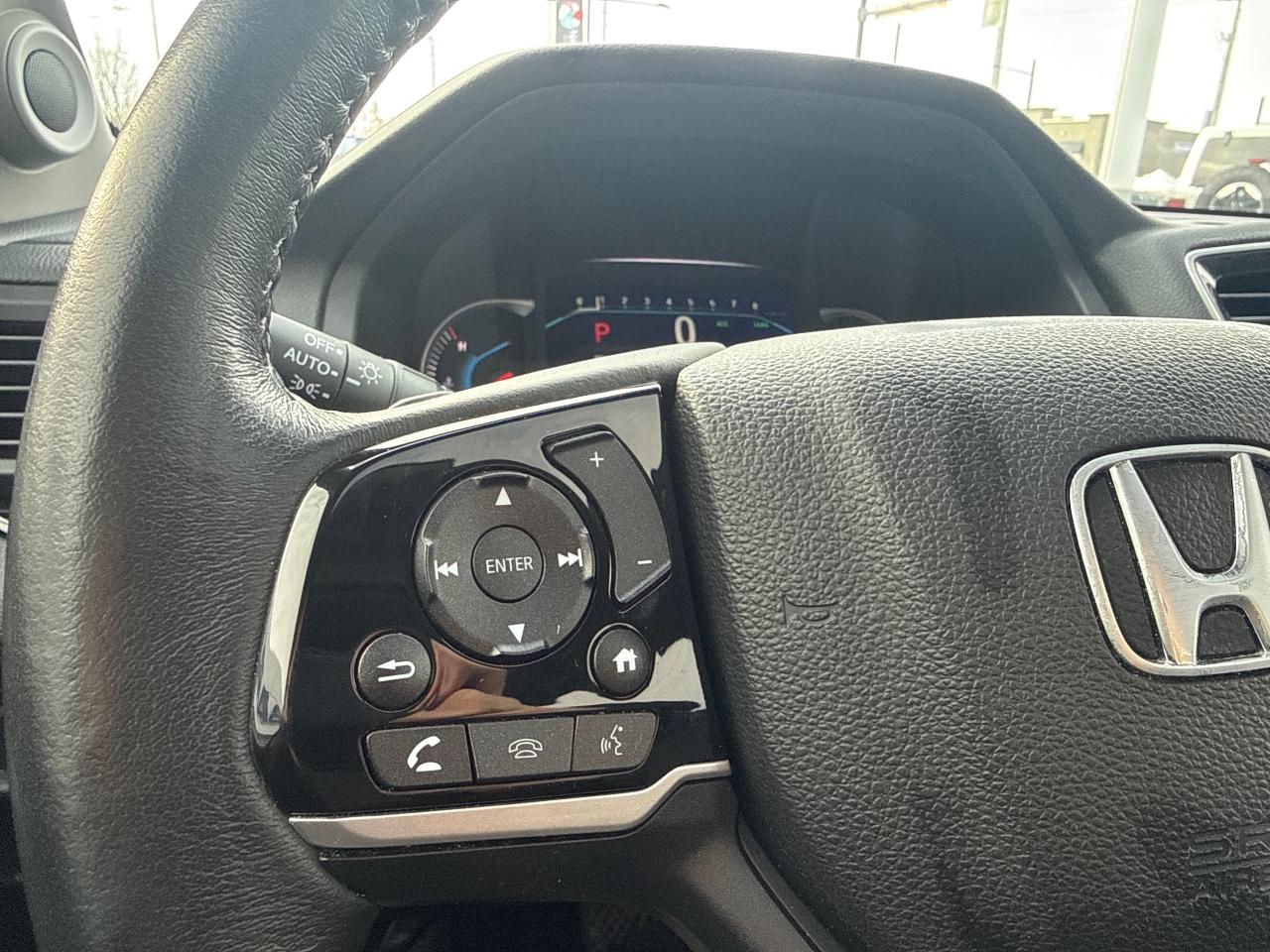 2022 Honda Pilot Touring 7P 4dr All-Wheel Drive Photo