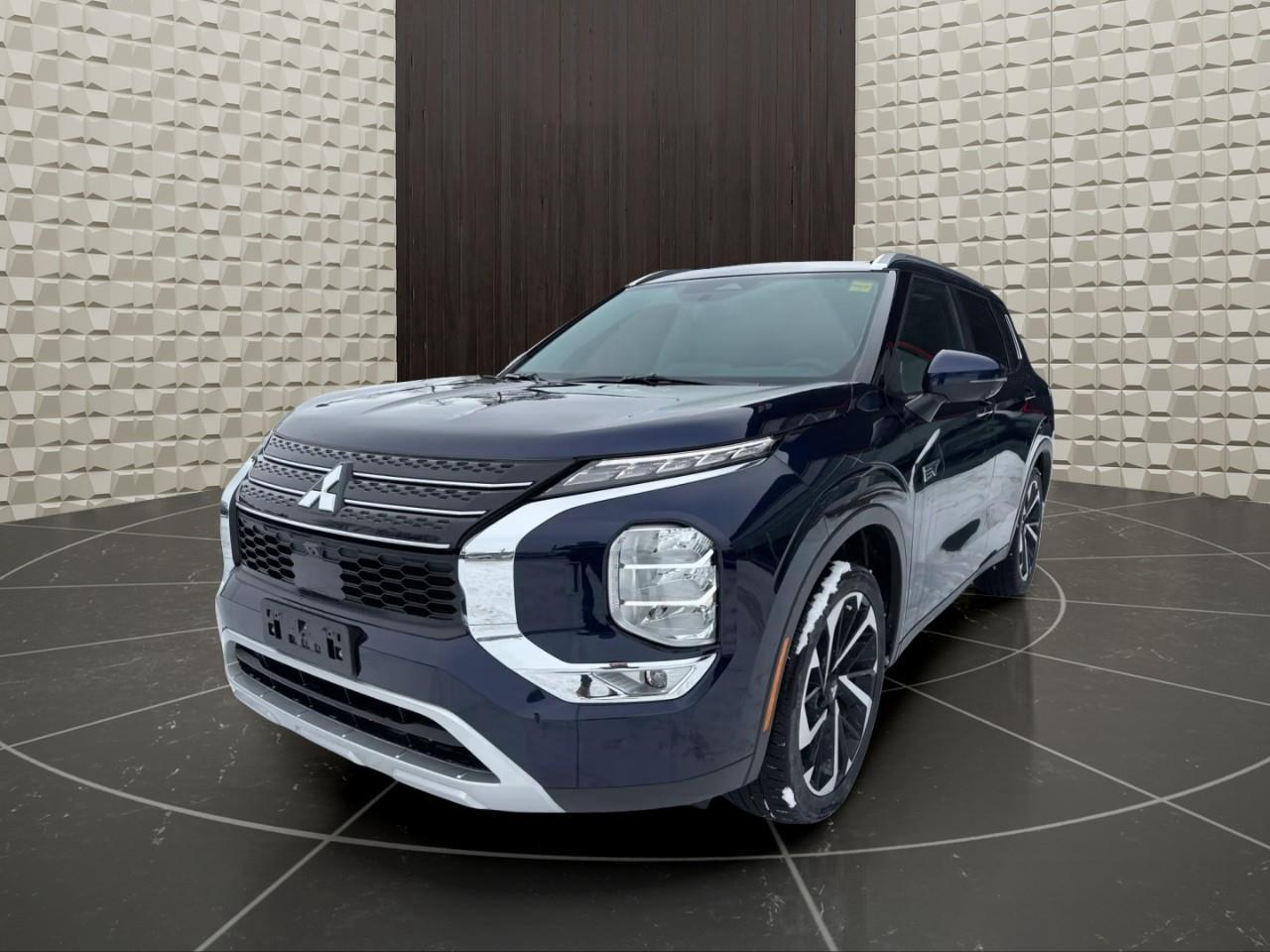 2023 Mitsubishi Outlander Plug-In Hybrid SEL 4dr S-AWC Photo2