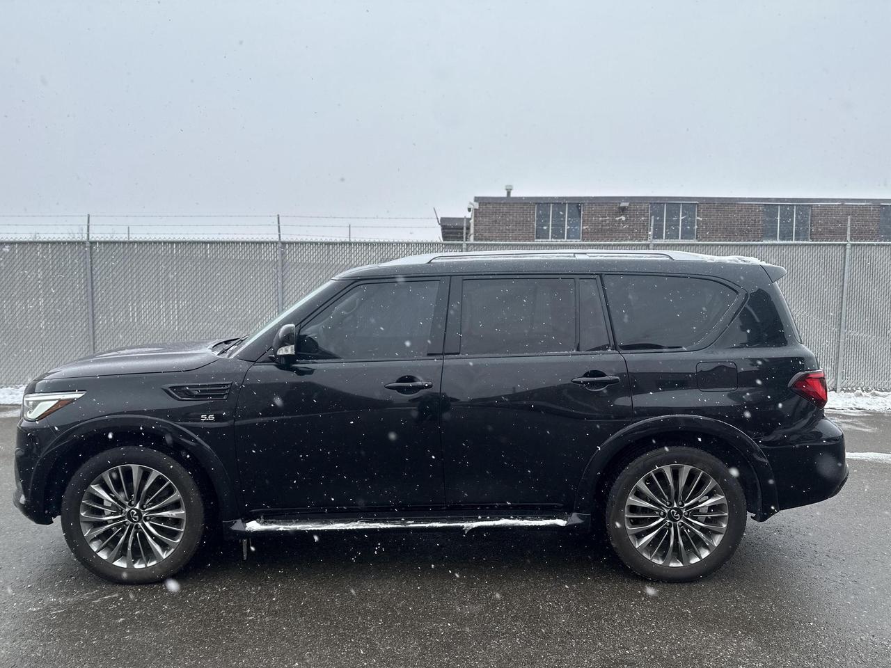 2020 Infiniti QX80 LUXE, 7-SEATS, AWD, NAVI, LEATHER, SUNROOF Photo3