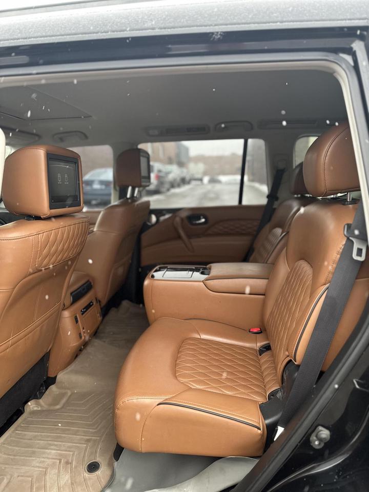 2020 Infiniti QX80 LUXE, 7-SEATS, AWD, NAVI, LEATHER, SUNROOF Photo