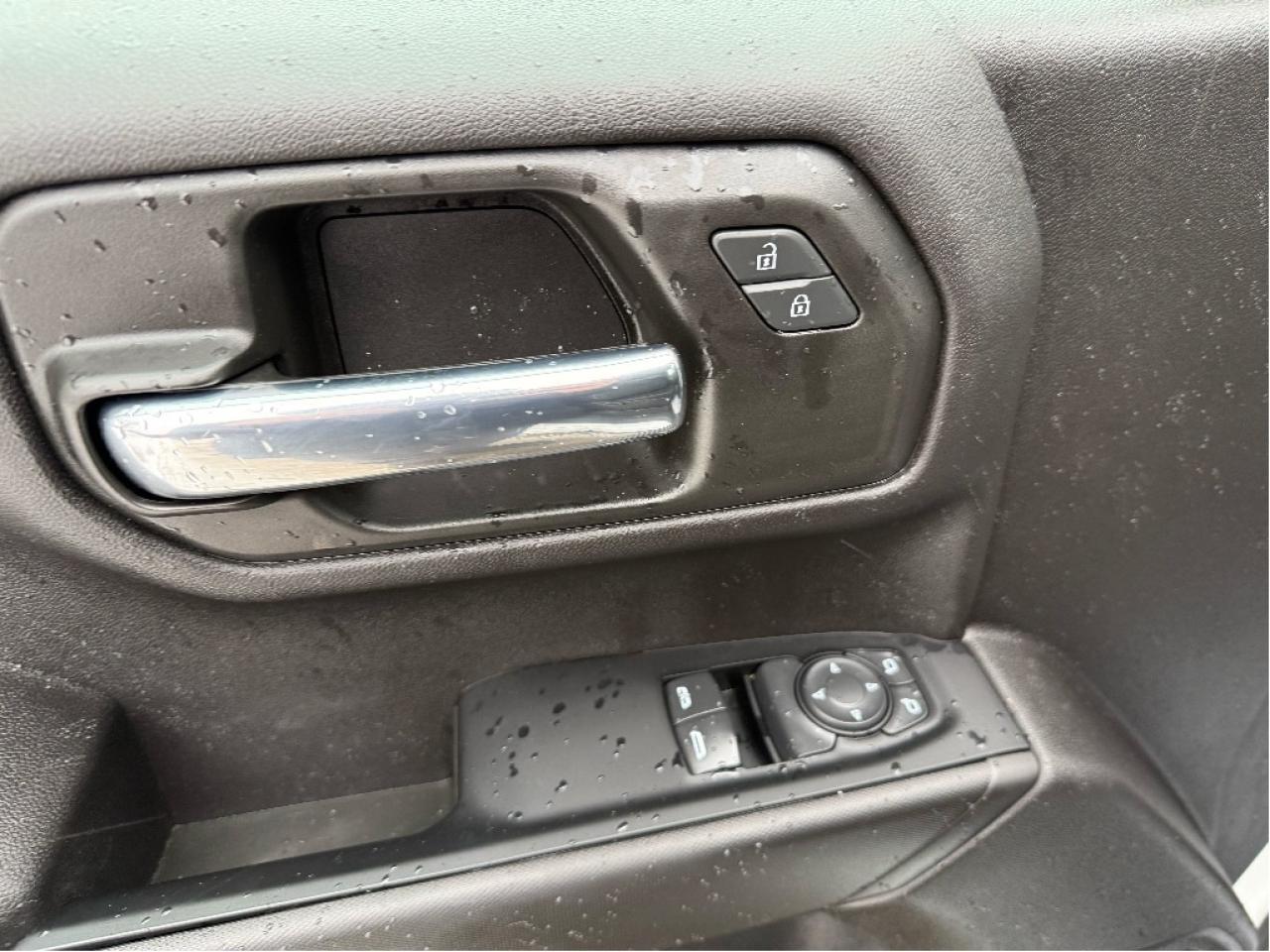 2022 Chevrolet Silverado 1500 4x4 Long Box w/Cover Certified Back Up Camera Photo