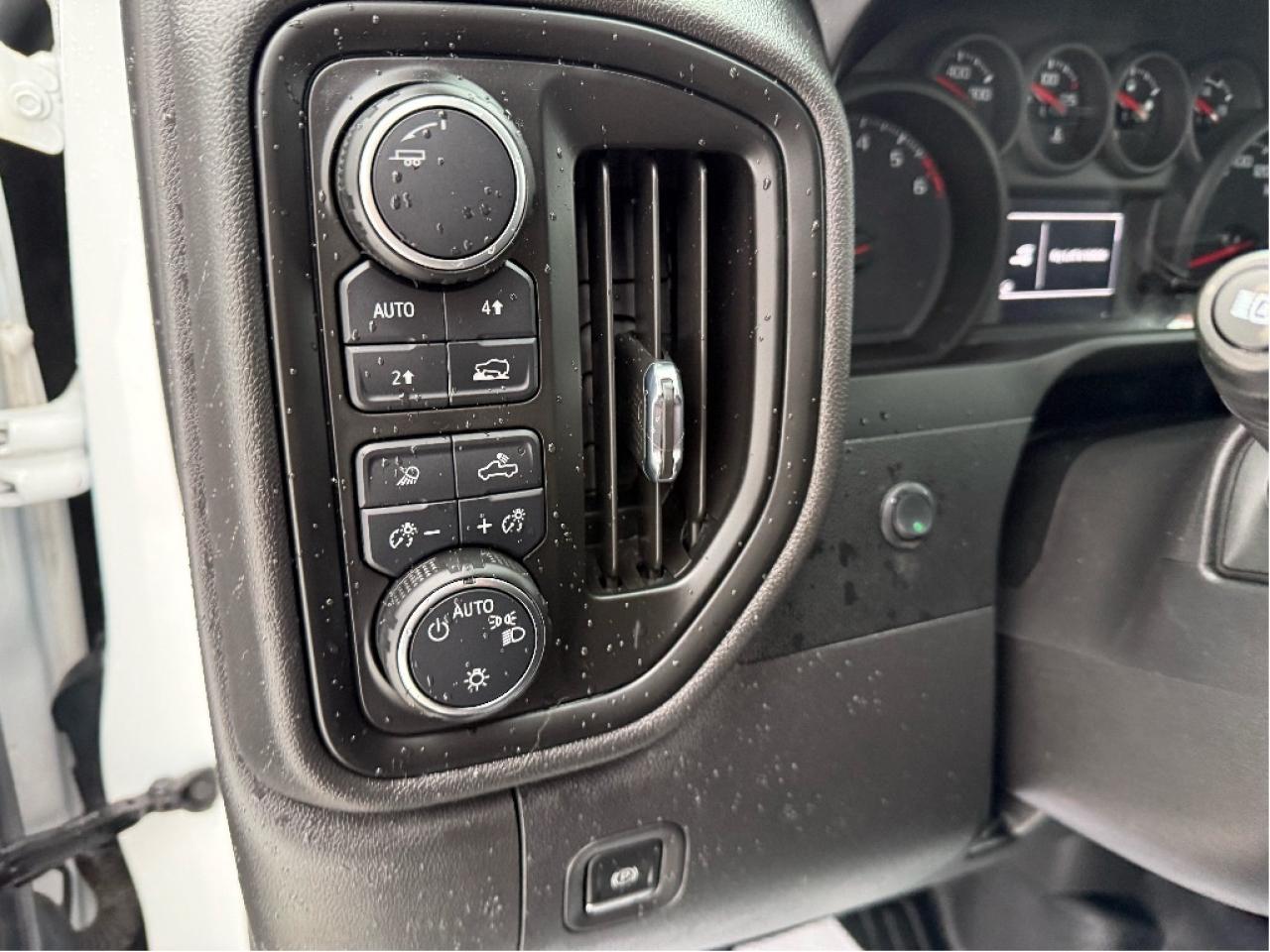 2022 Chevrolet Silverado 1500 4x4 Long Box w/Cover Certified Back Up Camera Photo