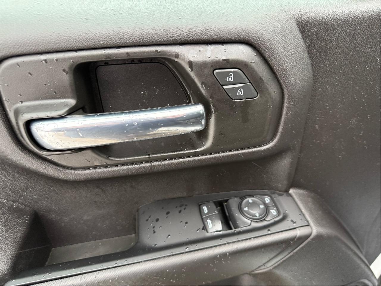 2022 Chevrolet Silverado 1500 4x4 Long Box w/Cover Certified Back Up Camera Photo