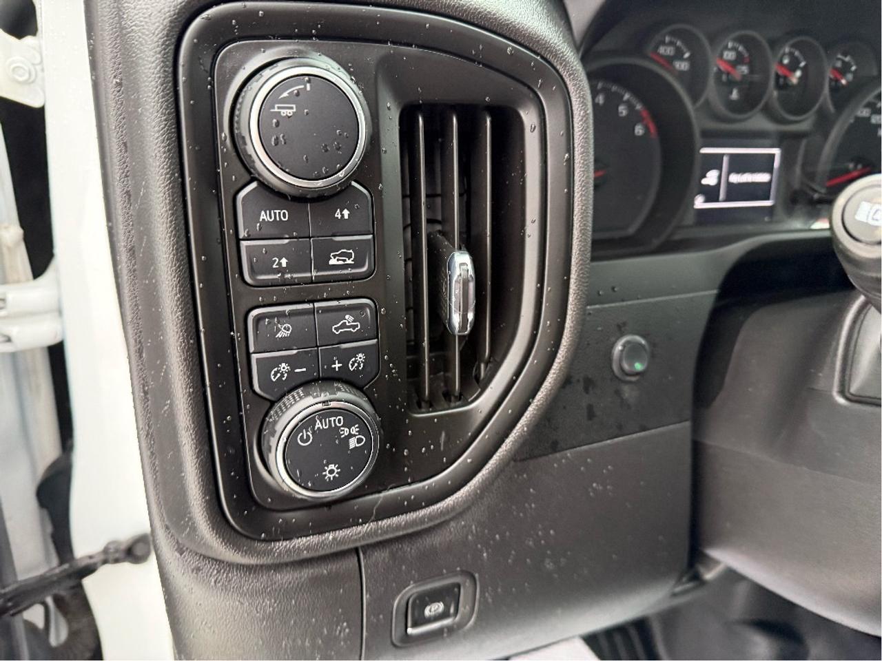 2022 Chevrolet Silverado 1500 4x4 Long Box w/Cover Certified Back Up Camera Photo