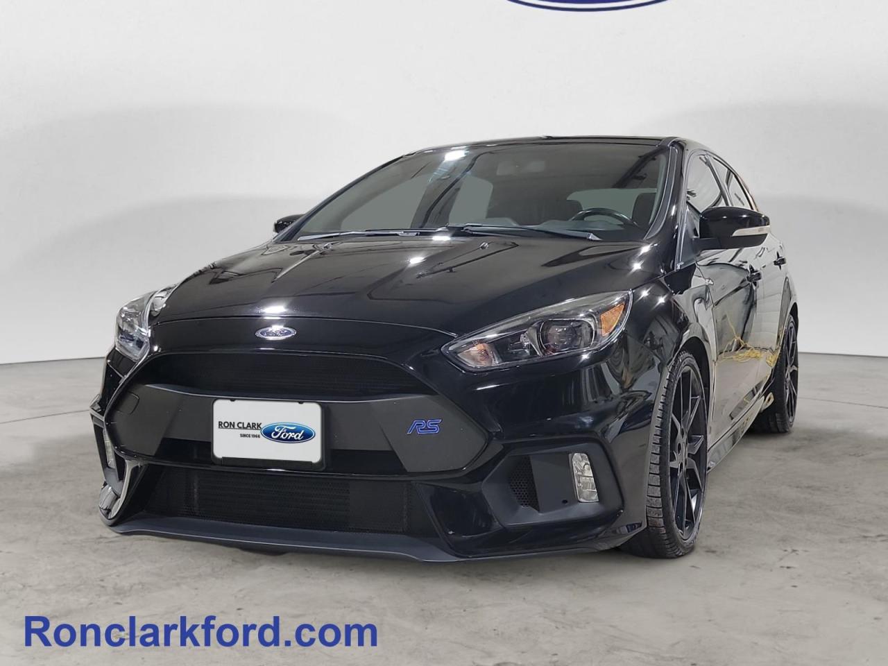 2017 Ford Focus RS Base 4dr Hatchback Photo