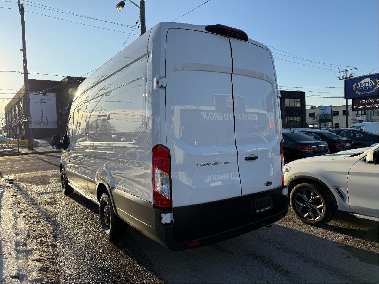 2022 Ford Transit Cargo Van T-250 148  Extra Long Wheel Base Certified B.Cam Photo2