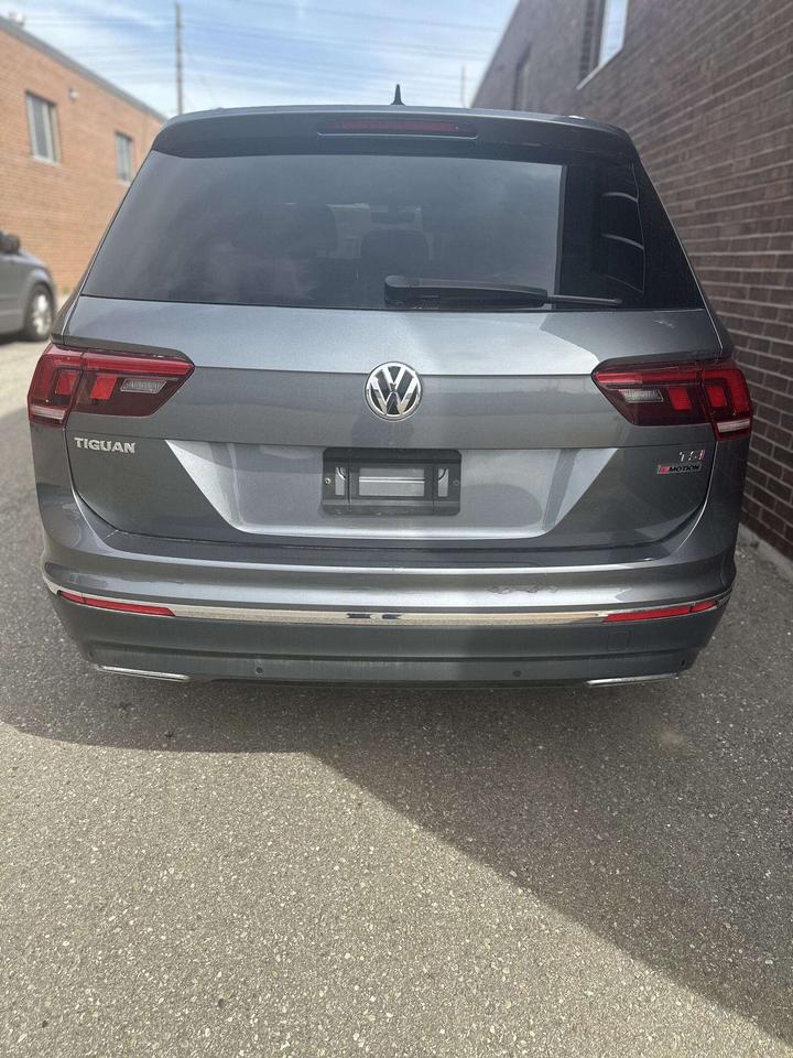 2018 Volkswagen Tiguan HIGHLINE, AWD, SUNROOF, BACK CAMERA, LEATHER SEATS Photo4