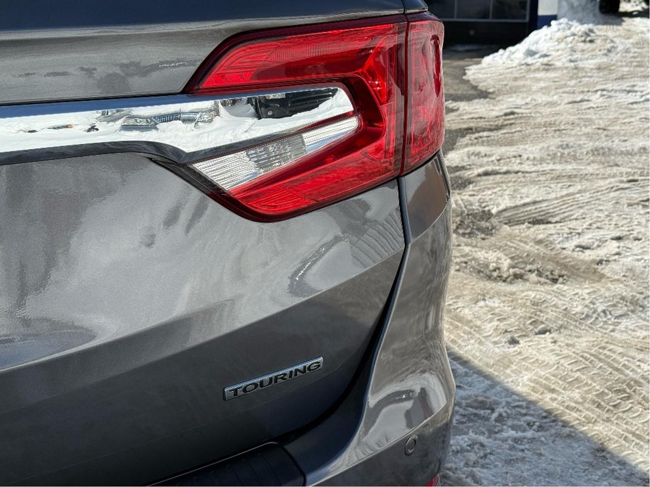 2018 Honda Odyssey Touring 8Seater DVD Player Nav CleanCarfax Loaded Photo4