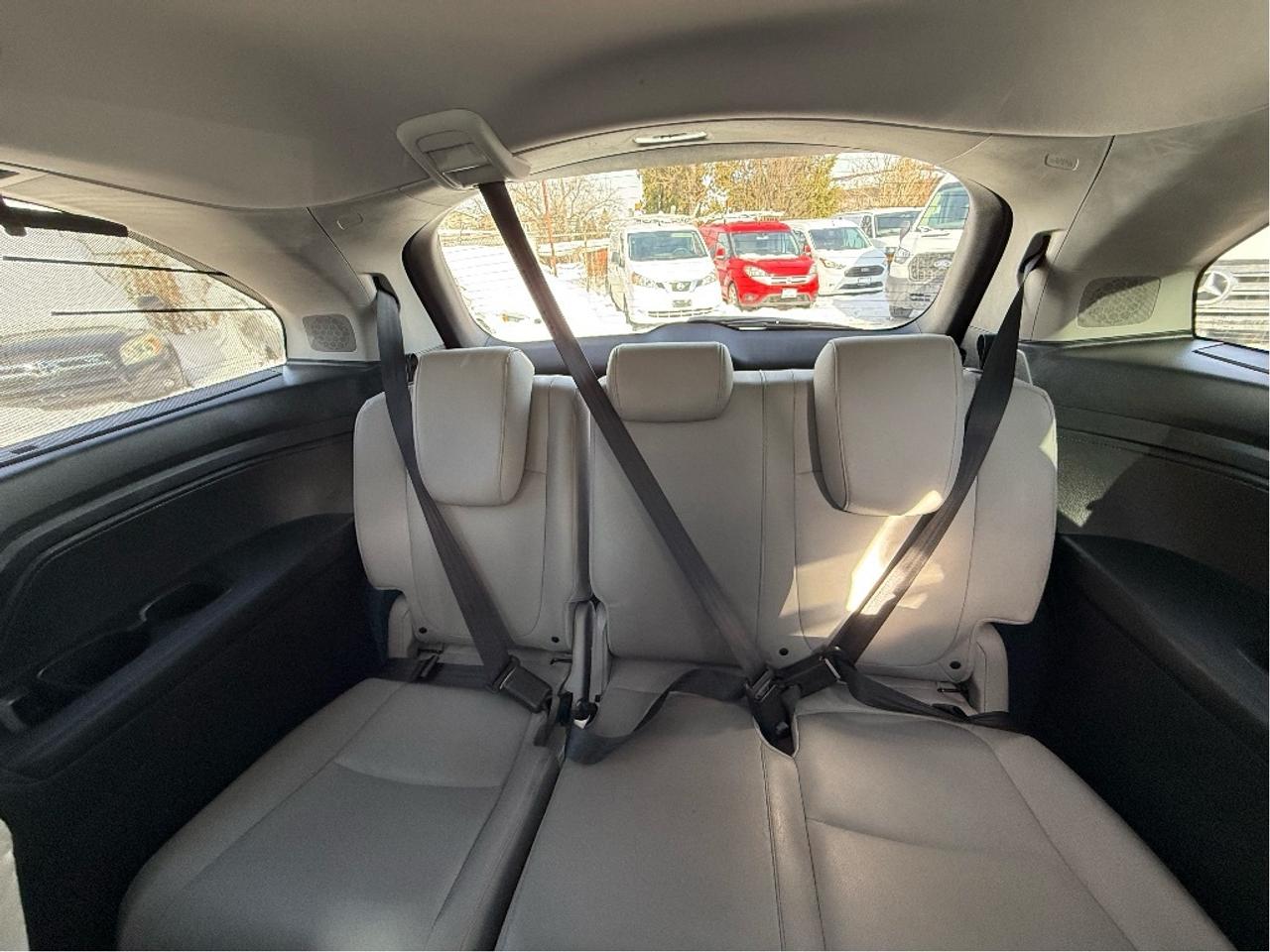 2018 Honda Odyssey Touring 8Seater DVD Player Nav CleanCarfax Loaded Photo