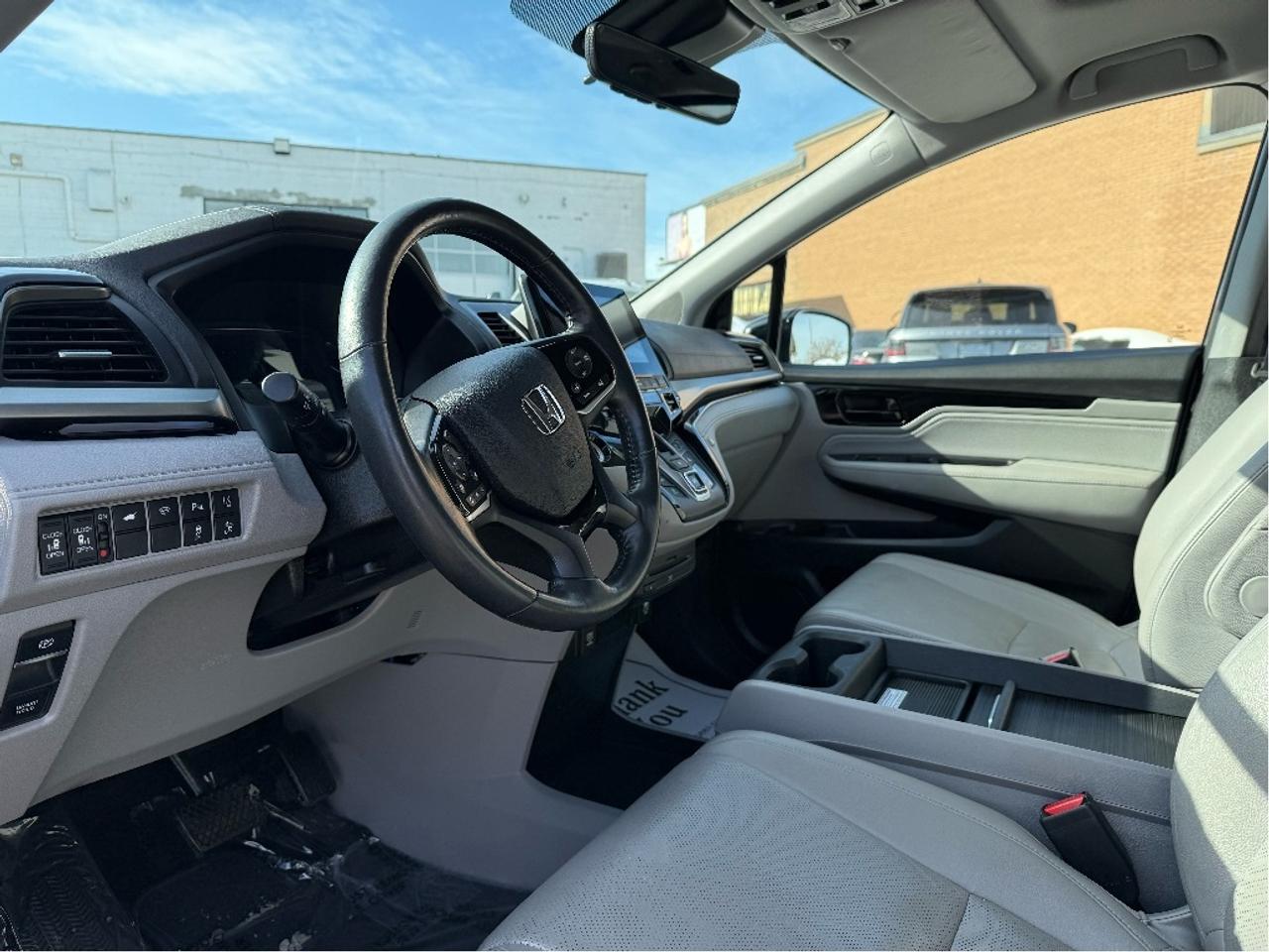 2018 Honda Odyssey Touring 8Seater DVD Player Nav CleanCarfax Loaded Photo