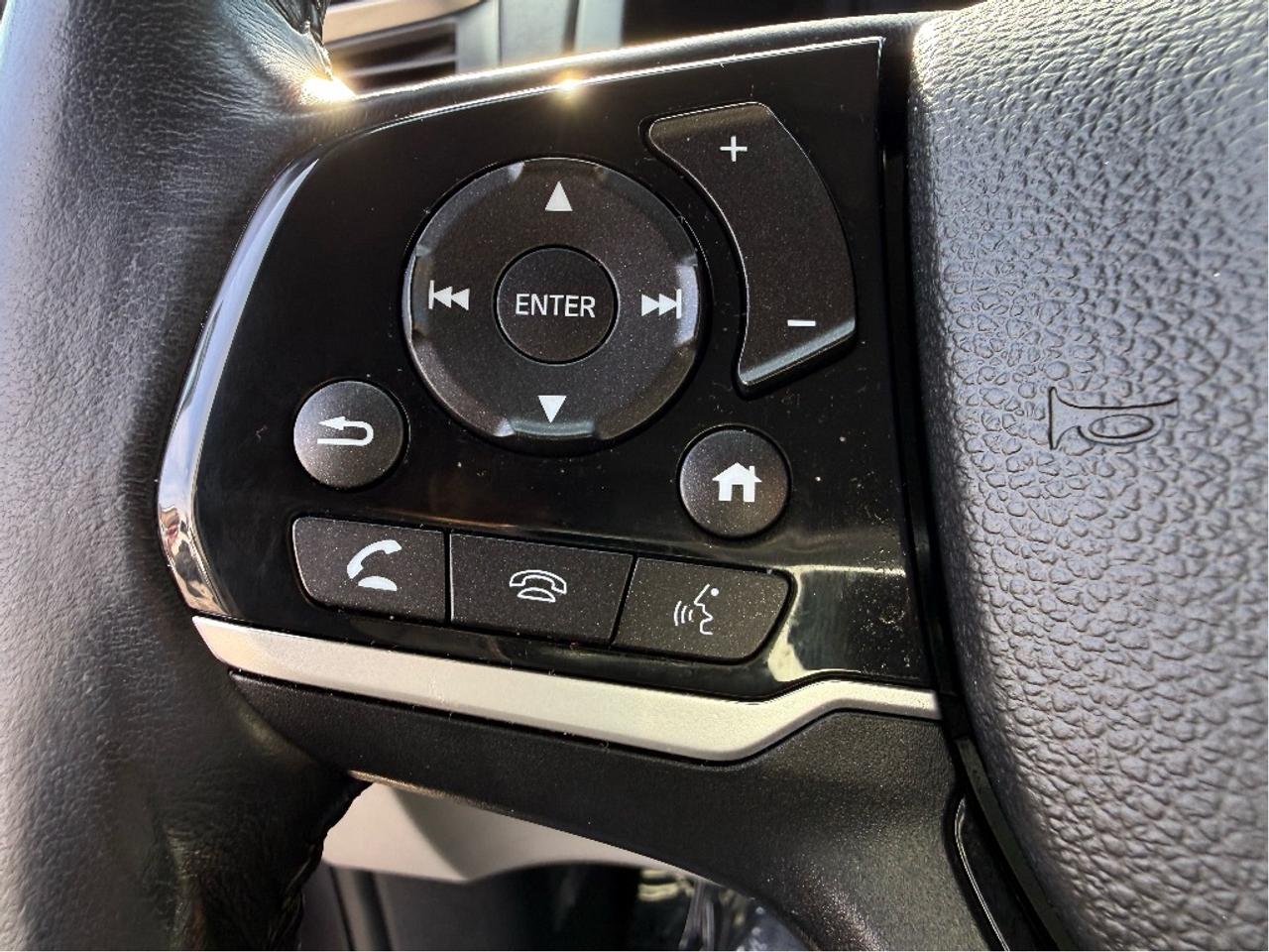 2018 Honda Odyssey Touring 8Seater DVD Player Nav CleanCarfax Loaded Photo