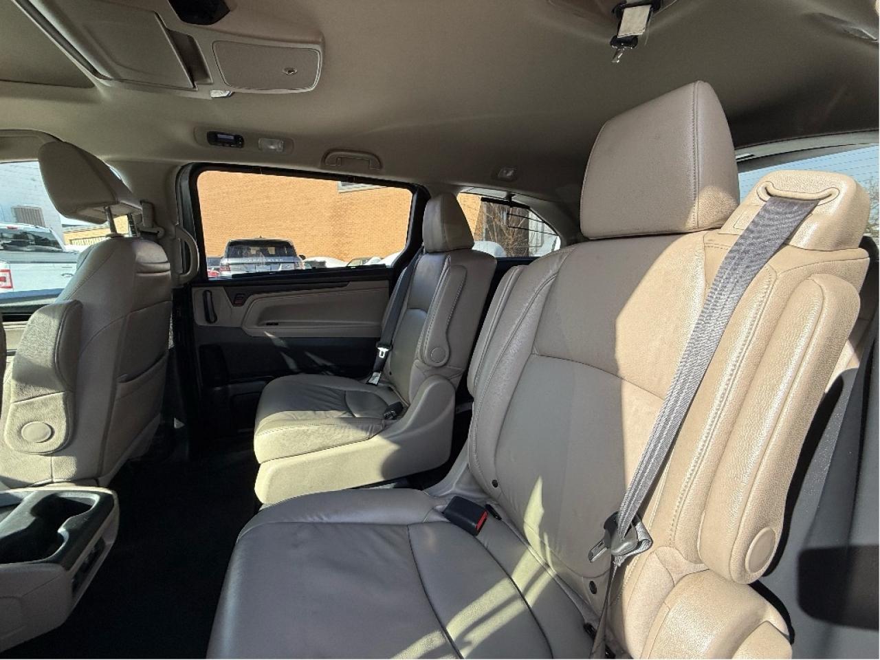 2018 Honda Odyssey Touring 8Seater DVD Player Nav CleanCarfax Loaded Photo