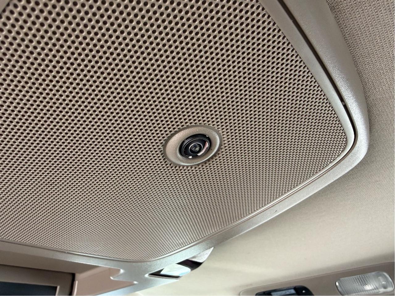 2018 Honda Odyssey Touring 8Seater DVD Player Nav CleanCarfax Loaded Photo