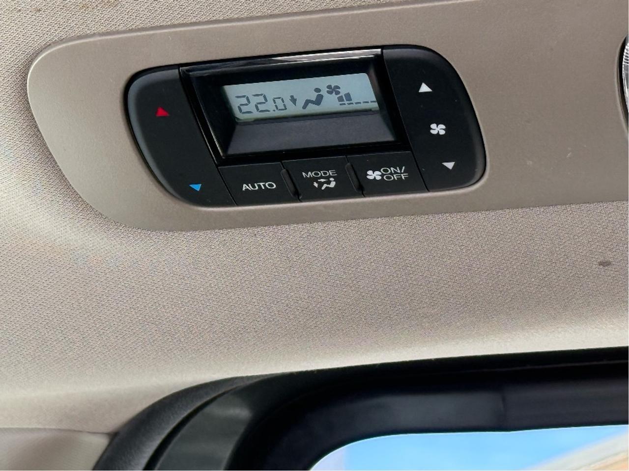 2018 Honda Odyssey Touring 8Seater DVD Player Nav CleanCarfax Loaded Photo