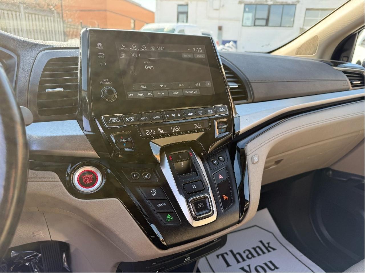 2018 Honda Odyssey Touring 8Seater DVD Player Nav CleanCarfax Loaded Photo