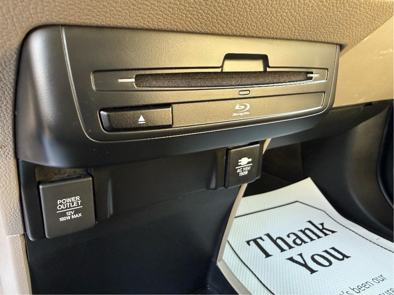 2018 Honda Odyssey Touring 8Seater DVD Player Nav CleanCarfax Loaded Photo