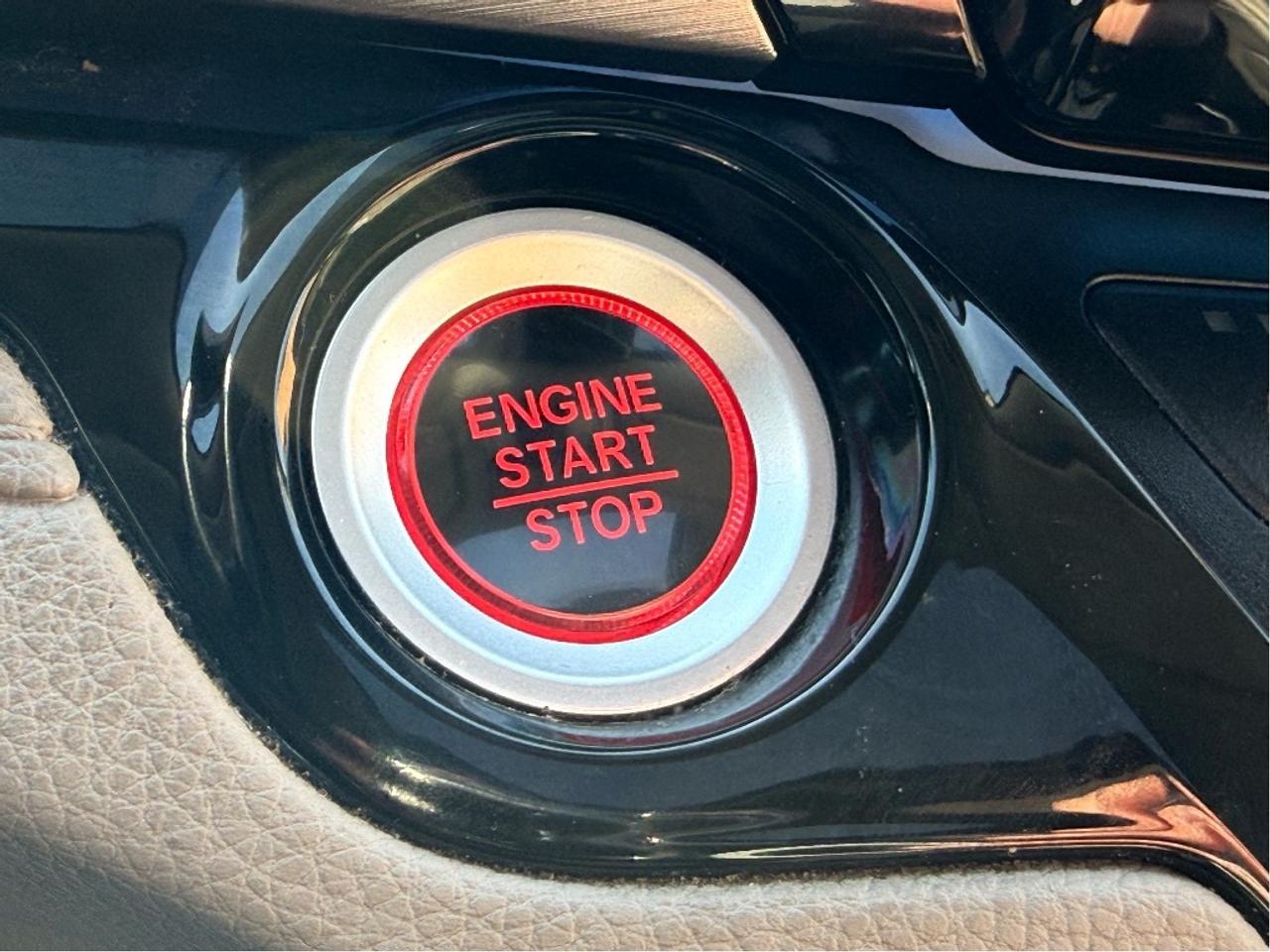 2018 Honda Odyssey Touring 8Seater DVD Player Nav CleanCarfax Loaded Photo