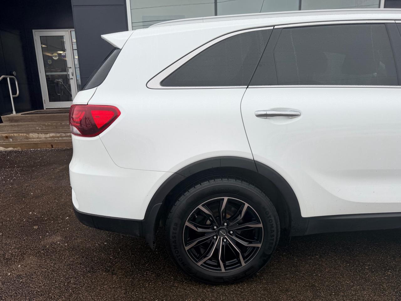 2019 Kia Sorento 3.3L EX 7-Seater 4dr All-Wheel Drive Photo