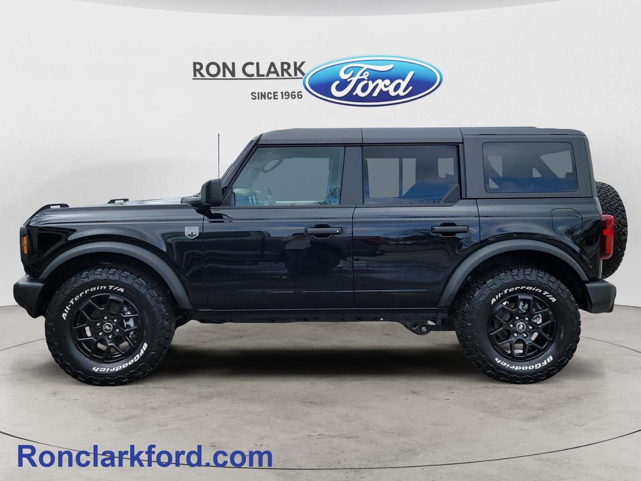 2026 Ford Bronco Big Bend 4dr 4x4 Photo3