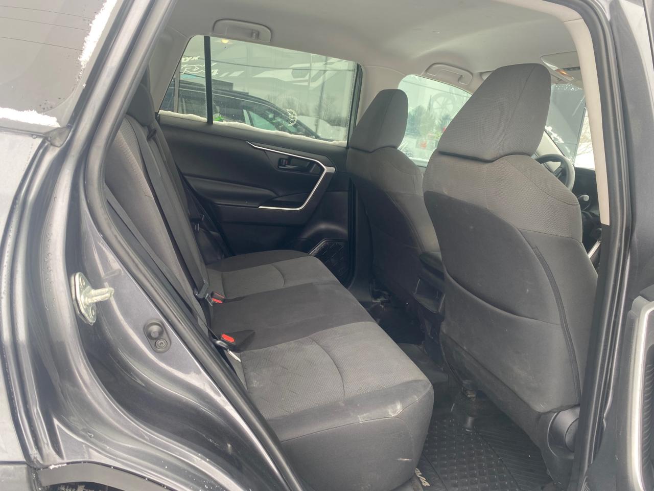 2020 Toyota RAV4 LE 4dr All-wheel Drive Photo