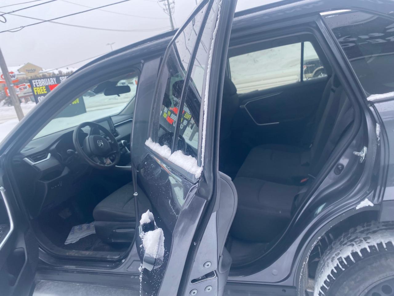 2020 Toyota RAV4 LE 4dr All-wheel Drive Photo