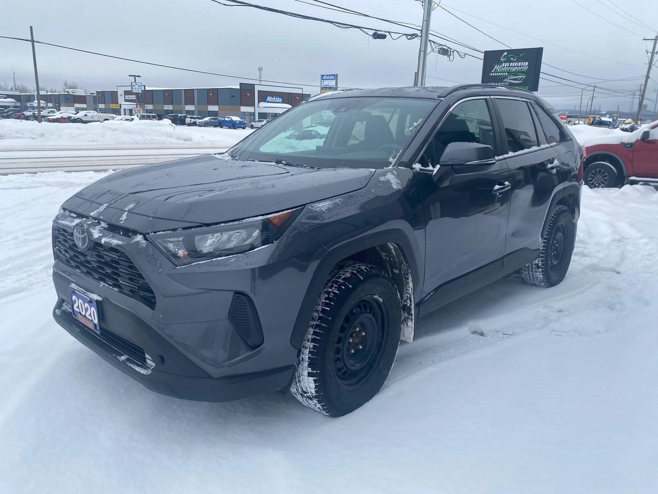 2020 Toyota RAV4 LE 4dr All-wheel Drive Photo3