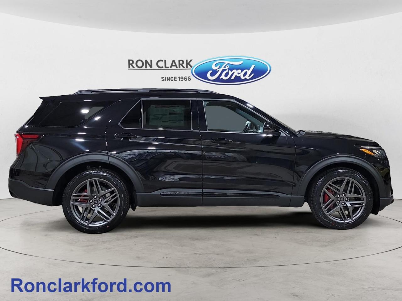 2026 Ford Explorer ST 4dr 4x4 Photo