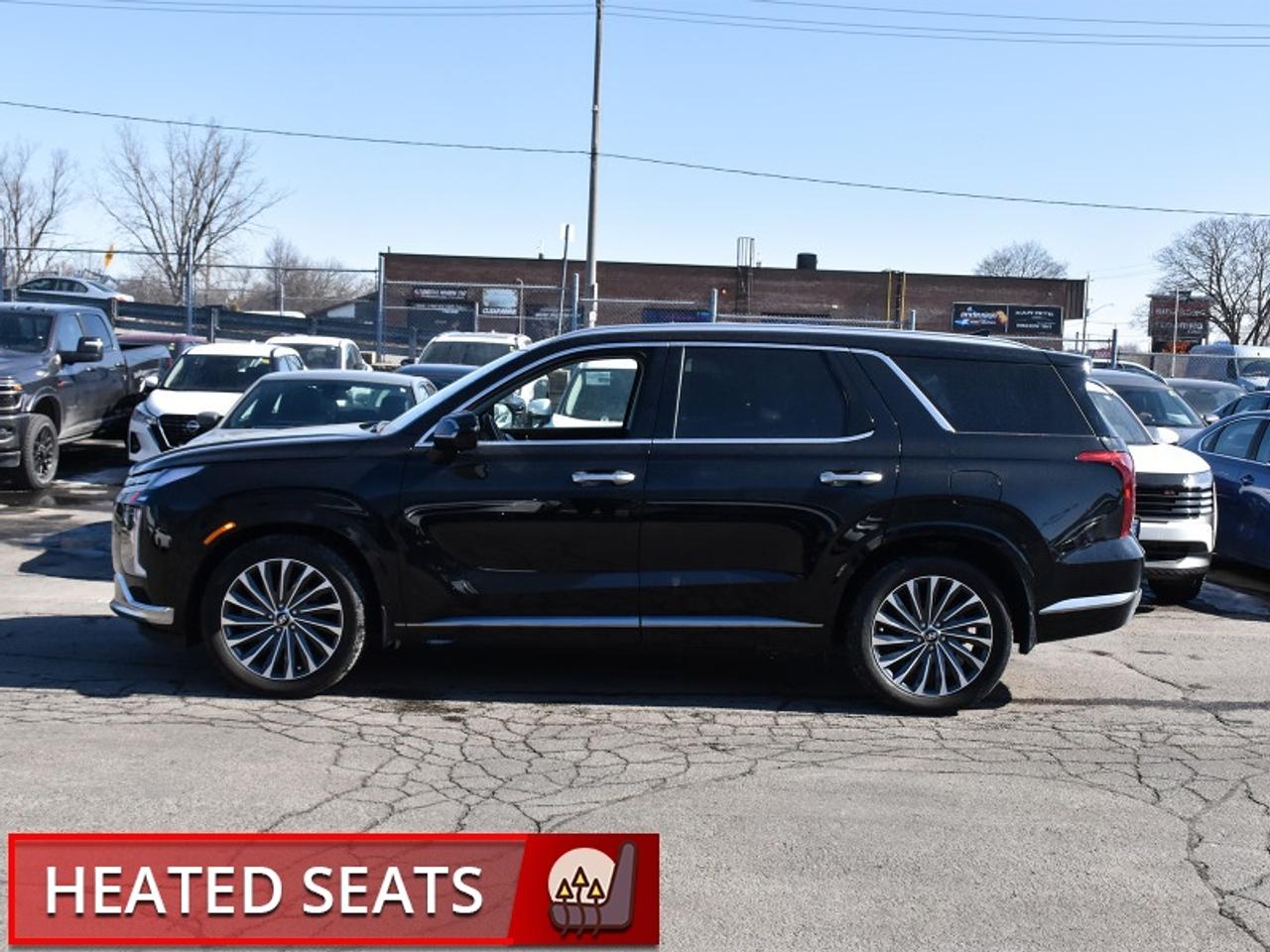 2024 Hyundai PALISADE Ultimate Calligraphy w/Beige AWD--Captain Chair  N Photo