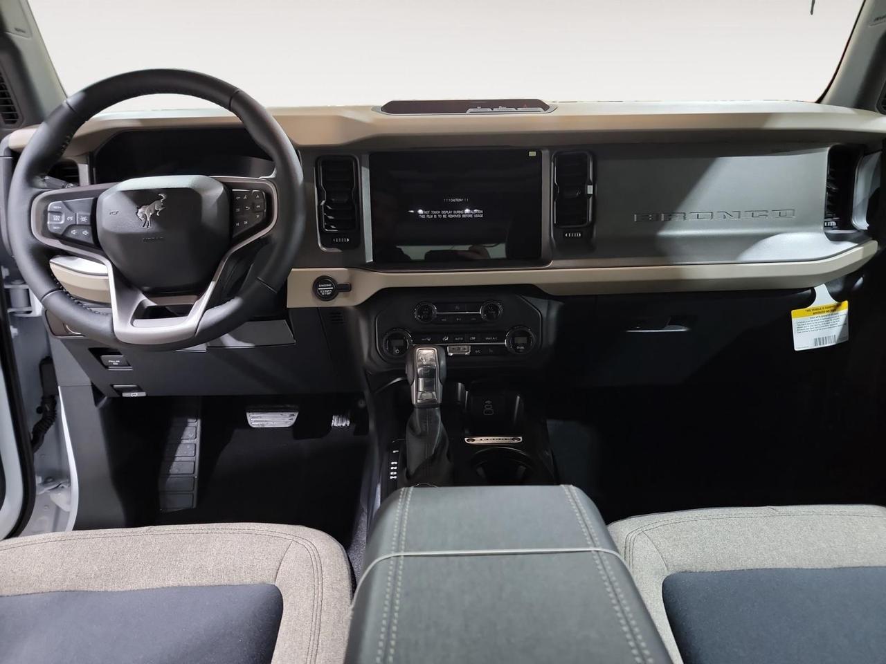 2026 Ford Bronco Big Bend 4dr 4x4 Photo