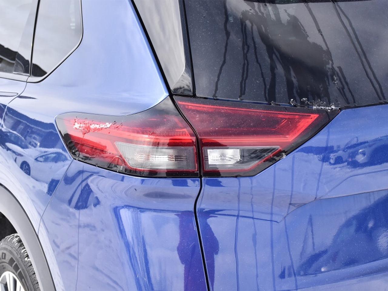 2021 Nissan Rogue SV AWD-Leather  Roof  360 Cam   ProPilot Assist Photo