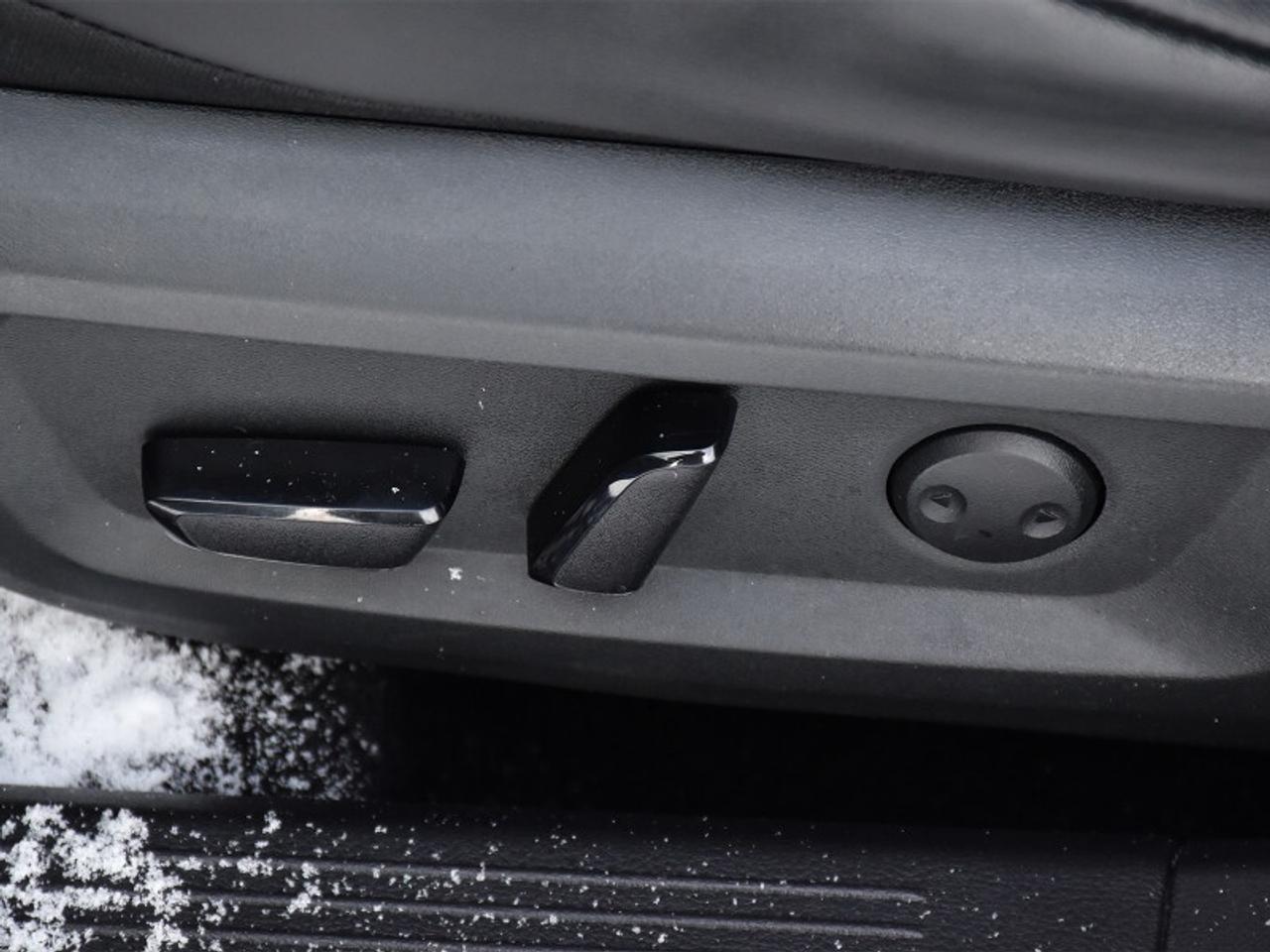 2021 Nissan Rogue SV AWD-Leather  Roof  360 Cam   ProPilot Assist Photo