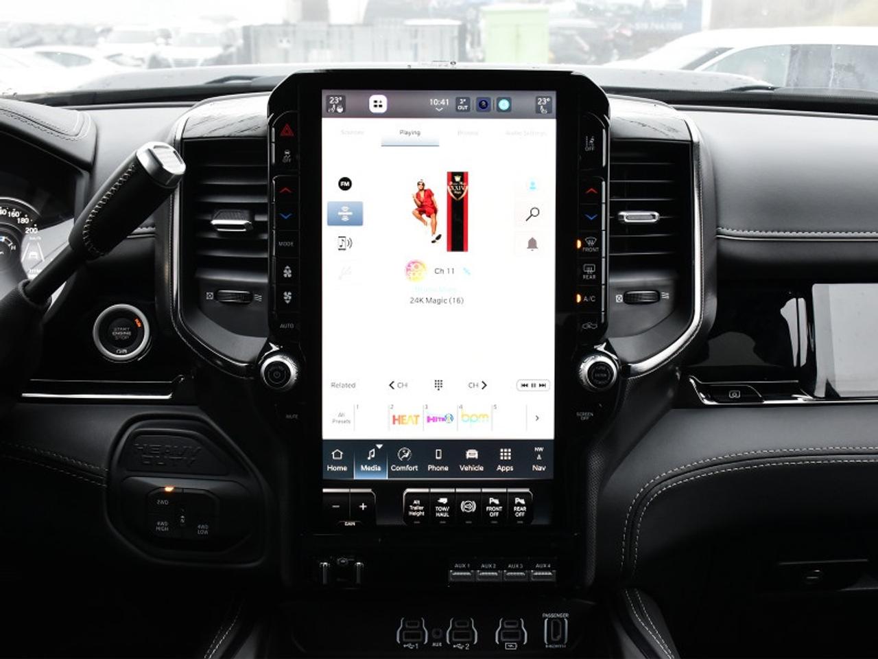 2025 RAM 2500 Diesel Limited   Leather    Roof   Navi   CarPlay Photo