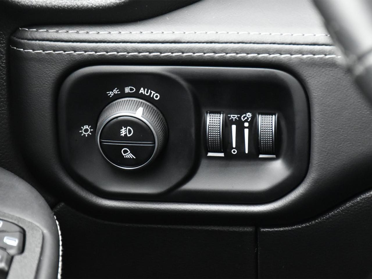 2025 RAM 2500 Diesel Limited   Leather    Roof   Navi   CarPlay Photo