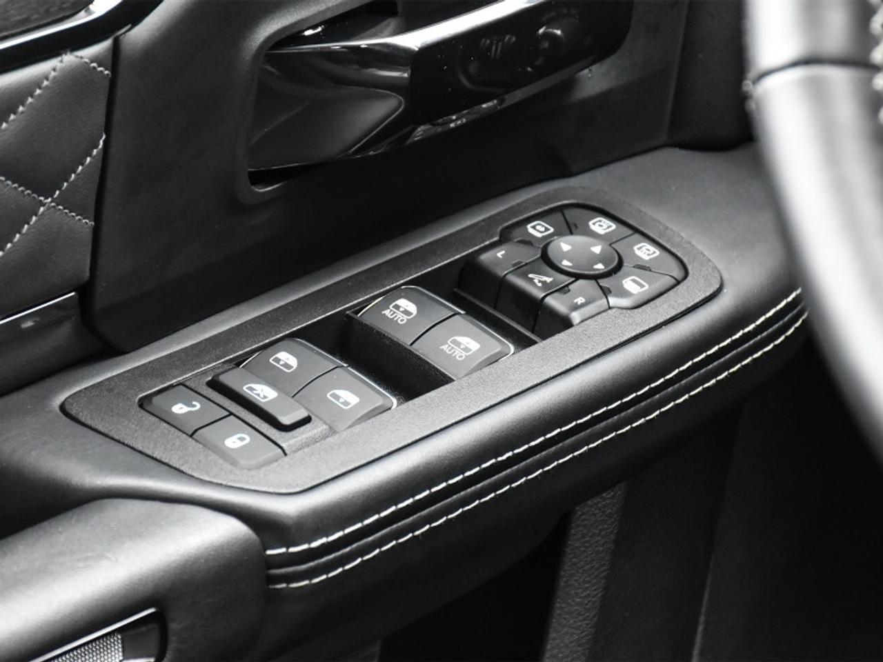 2025 RAM 2500 Diesel Limited   Leather    Roof   Navi   CarPlay Photo