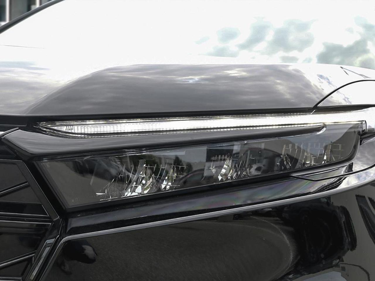 2026 Honda CR-V Hybrid Touring 4dr All-Wheel Drive Photo