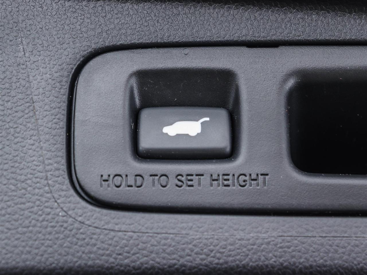 2024 Honda CR-V Hybrid Touring 4dr All-Wheel Drive Photo