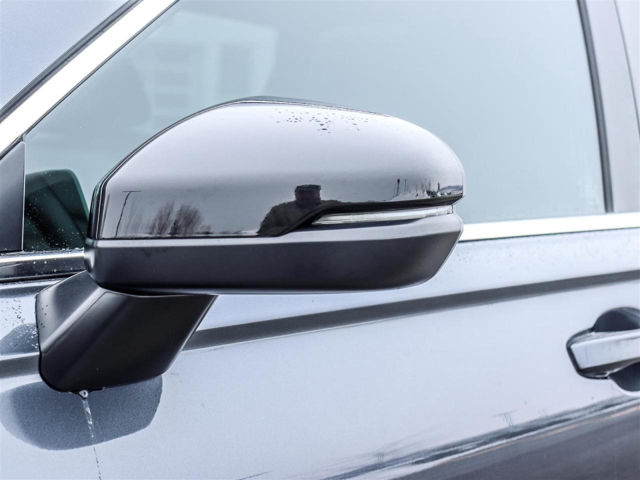 2024 Honda CR-V Hybrid Touring 4dr All-Wheel Drive Photo