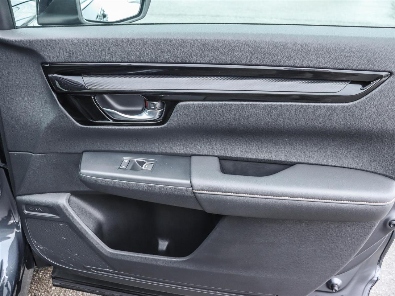 2024 Honda CR-V Hybrid Touring 4dr All-Wheel Drive Photo