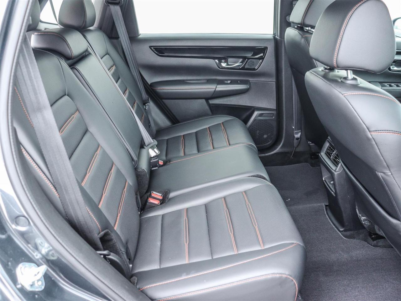 2024 Honda CR-V Hybrid Touring 4dr All-Wheel Drive Photo