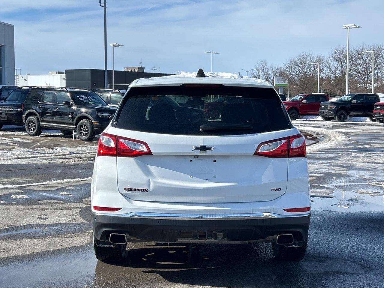 2020 Chevrolet Equinox LT w/2LT All-Wheel Drive Photo4
