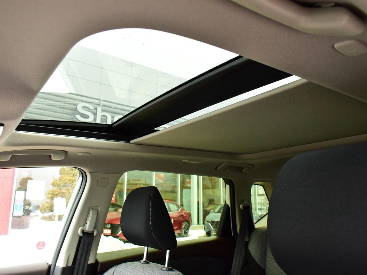 2023 Nissan Rogue SV Moonroof 4dr All-Wheel Drive Sport Utility Photo